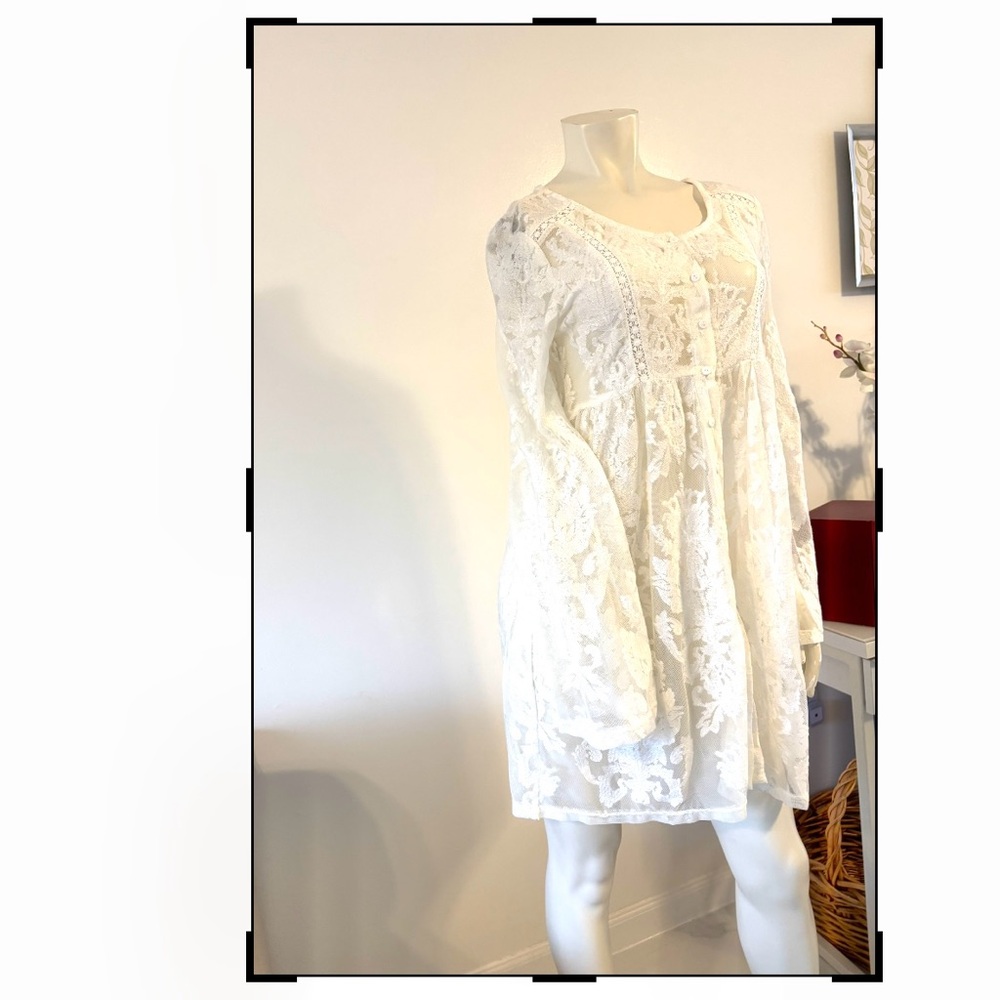 MINKPINK White Lace Mesh Top - Picture 8 of 11